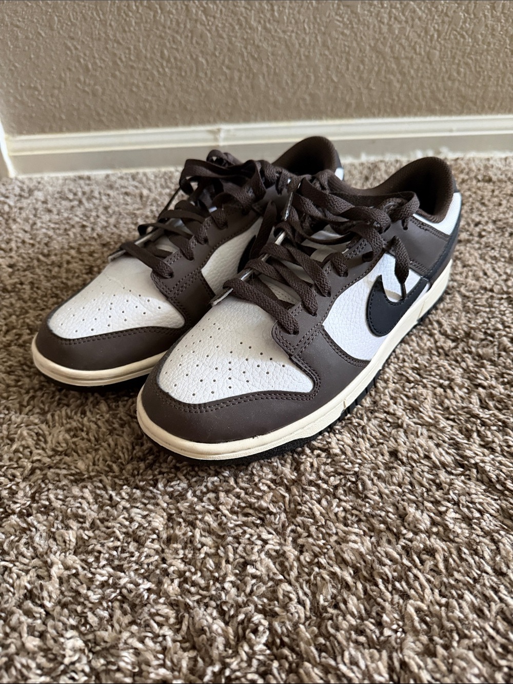 Nike Brown, White & Black Low Top Sneakers